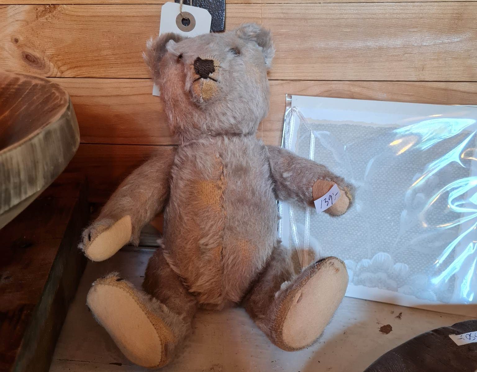 Antik teddybjörn från loppis